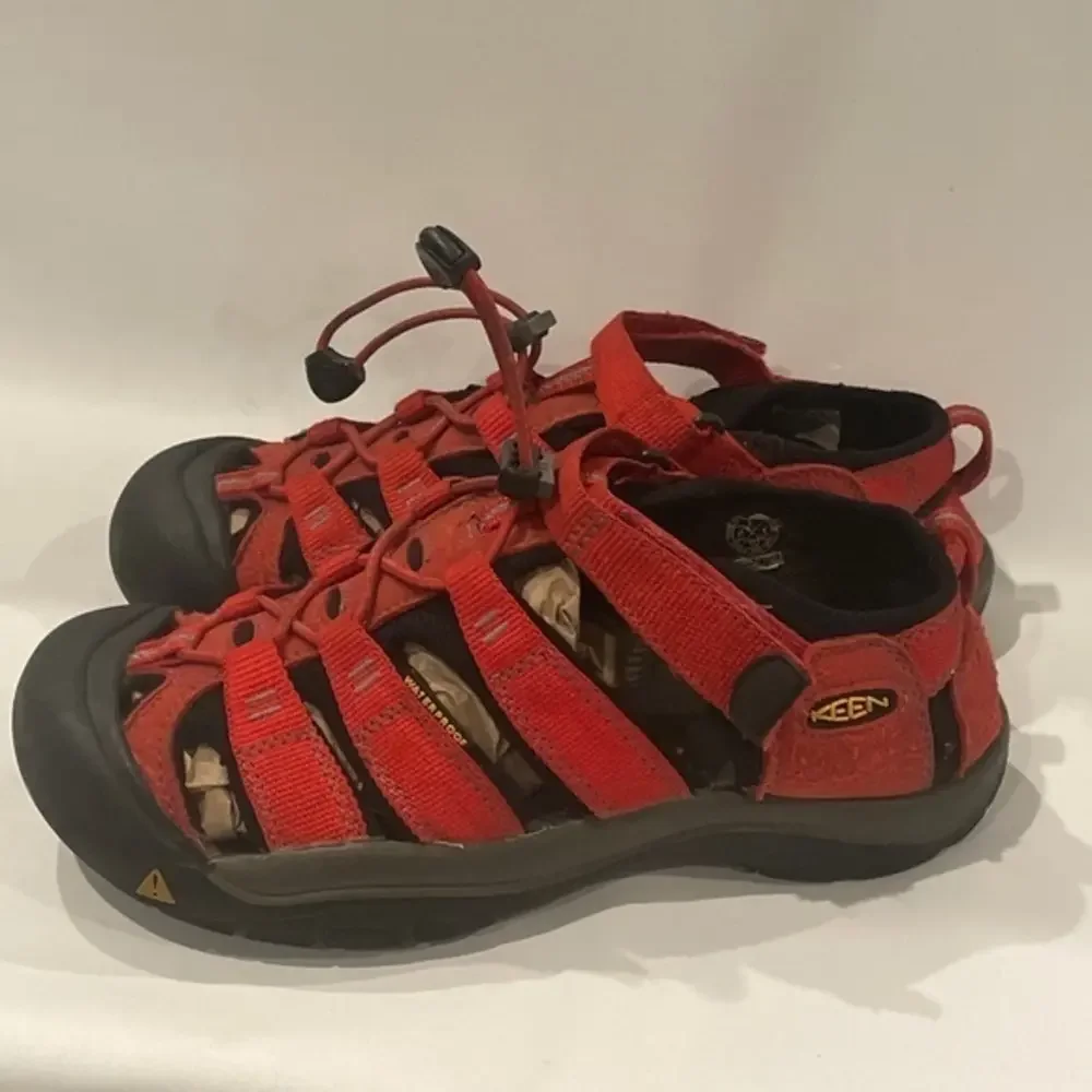 Newport H2 Ribbon‎ Red Kids unisex